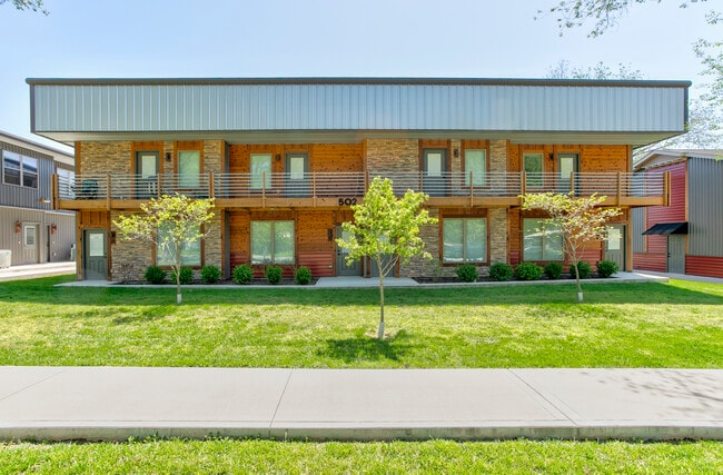 property at 502 W Tahlequah St