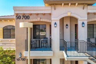 50700 Santa Rosa Plz in La Quinta, CA - Building Photo - Building Photo