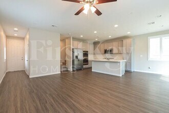 153 Volti Subito Way in Henderson, NV - Building Photo - Building Photo