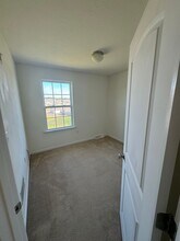 1237 Ledge Dr in York, PA - Building Photo - Building Photo