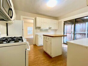 3717 Throckmorton St in Dallas, TX - Building Photo - Building Photo