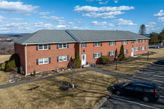 Highgate in Watertown, CT - Building Photo - Building Photo