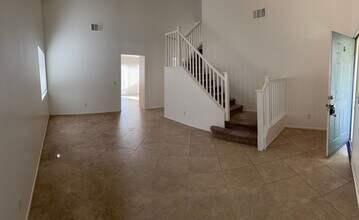 5228 Holstein St in Riverside, CA - Building Photo - Building Photo