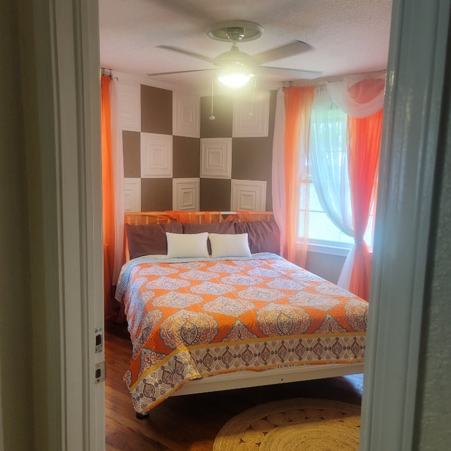 property at 427 Reynolds St