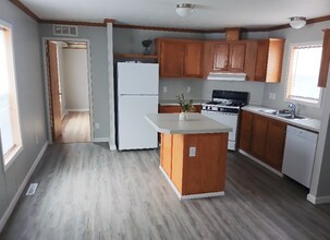 200 N 28th St in Fairfield, IA - Foto de edificio - Building Photo