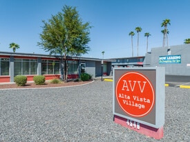 Alta Vista Village in Phoenix, AZ - Building Photo