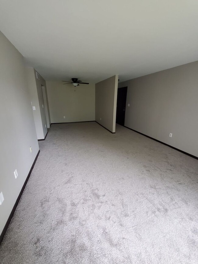 property at 7625 W Donna Ct