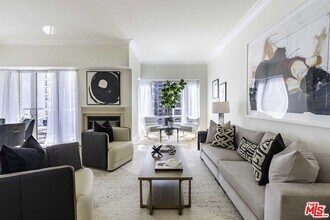 10727 Wilshire Blvd in Los Angeles, CA - Building Photo - Building Photo