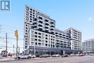 1007 The Queensway in Toronto, ON - Building Photo