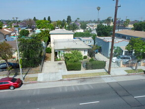 6551 Cherry Ave in Long Beach, CA - Building Photo - Building Photo