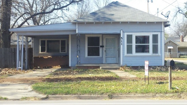property at 511 E Grant Ave