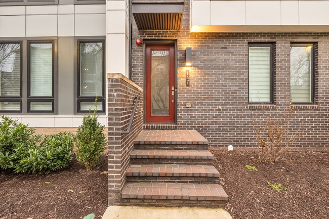 147 Prairie Ln in Alexandria, VA - Foto de edificio - Building Photo