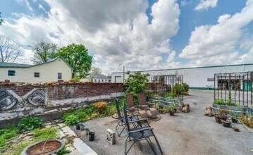 401 W Main St in Johnson City, TN - Building Photo - Building Photo