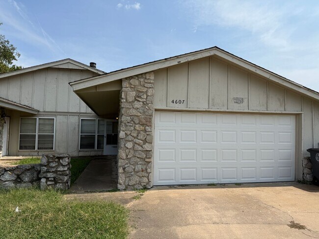 4605-4607 S 72nd E Pl