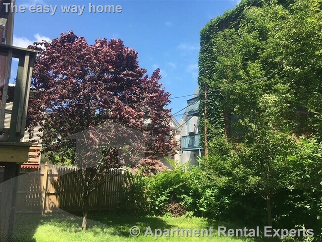 377 Highland Ave in Somerville, MA - Building Photo - Building Photo