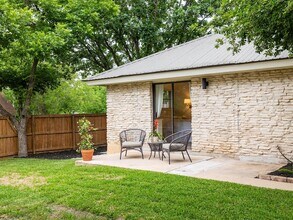 2300 Toulouse Dr in Austin, TX - Building Photo - Building Photo