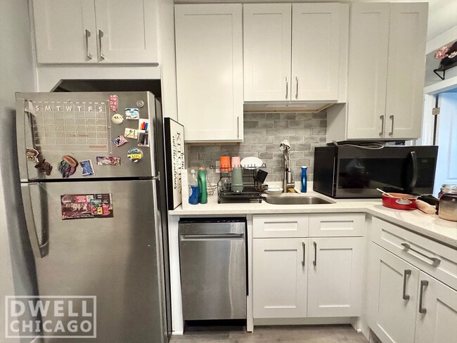 4208 N Clark St, Unit 2 in Chicago, IL - Building Photo - Building Photo