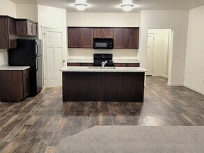 5655 Island Ridge Dr in West Valley City, UT - Building Photo - Building Photo