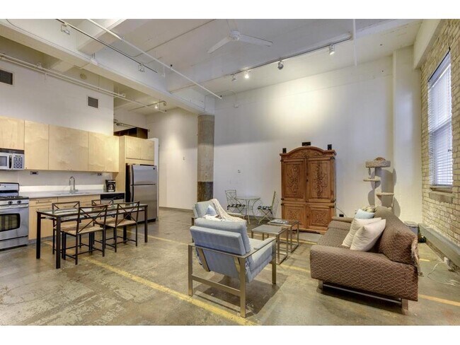 700 N Washington Ave-Unit -208 in Minneapolis, MN - Building Photo - Building Photo