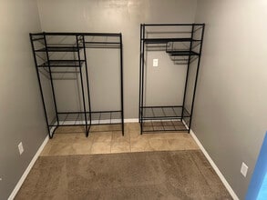 422 E 41st St in Los Angeles, CA - Building Photo - Building Photo