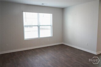 422 Coconut Dr in Bloomingdale, GA - Building Photo - Building Photo