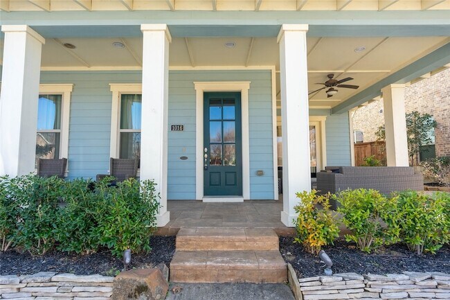 1016 Peacock Blvd in Carrollton, TX - Building Photo - Building Photo