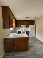 7327 S Tryon St in Charlotte, NC - Building Photo - Building Photo