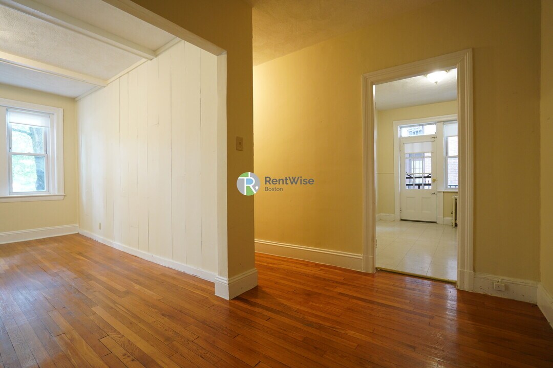 41 Chestnut Hill Ave in Boston, MA - Building Photo