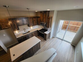 61570 SE Lucia St in Bend, OR - Building Photo - Building Photo