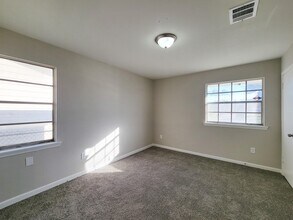 4119 Holloway Dr in Houston, TX - Building Photo - Building Photo
