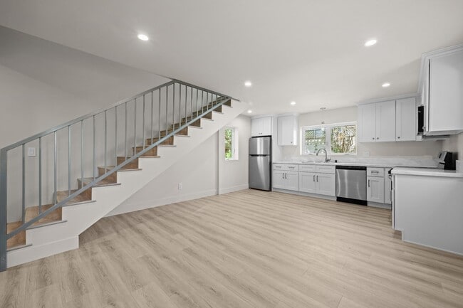 1507 Edris Dr in Los Angeles, CA - Building Photo - Building Photo