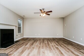 11703 Sarah Loop in Hampton, GA - Building Photo - Building Photo