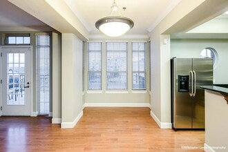 2580 17th St, Unit 302 in Denver, CO - Foto de edificio - Building Photo