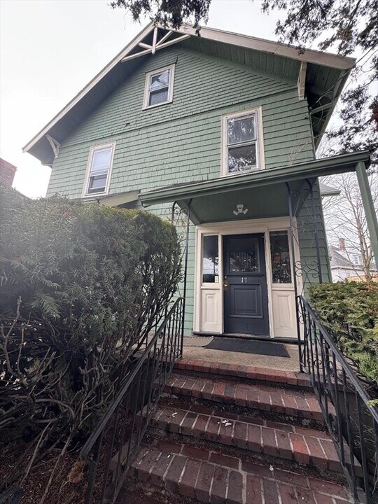 17 Reedsdale St in Boston, MA - Building Photo