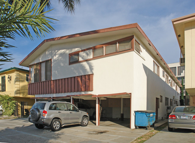 1058 S Wooster St in Los Angeles, CA - Foto de edificio - Building Photo