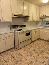 7933 Woodway Dr in Houston, TX - Building Photo - Building Photo