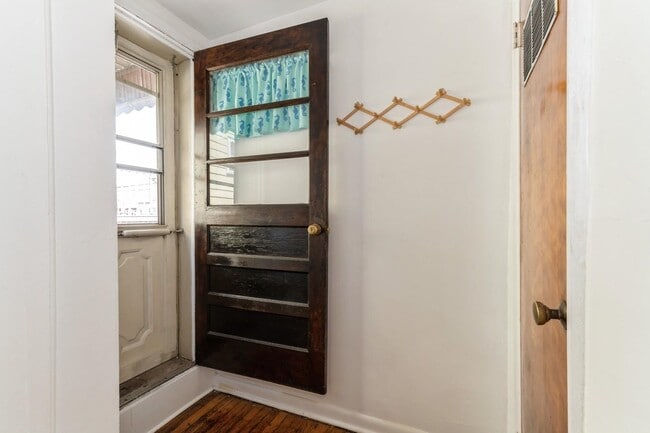 169 McAdoo Ave in Jersey City, NJ - Building Photo - Building Photo