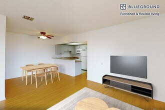 1920 Overland Ave in Los Angeles, CA - Foto de edificio - Building Photo