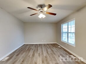 701 Avondale Dr in Clayton, NC - Building Photo - Building Photo