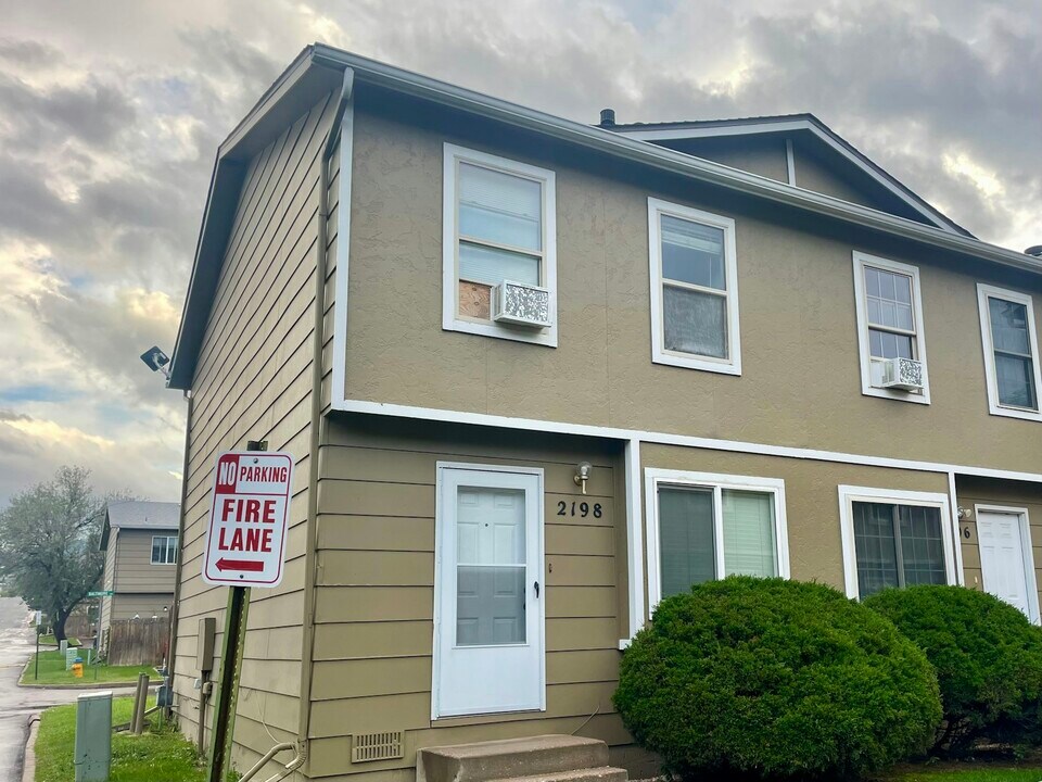 2198 Baltimore Cir in Colorado Springs, CO - Foto de edificio