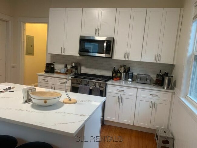 356 Harvard St in Cambridge, MA - Building Photo - Building Photo