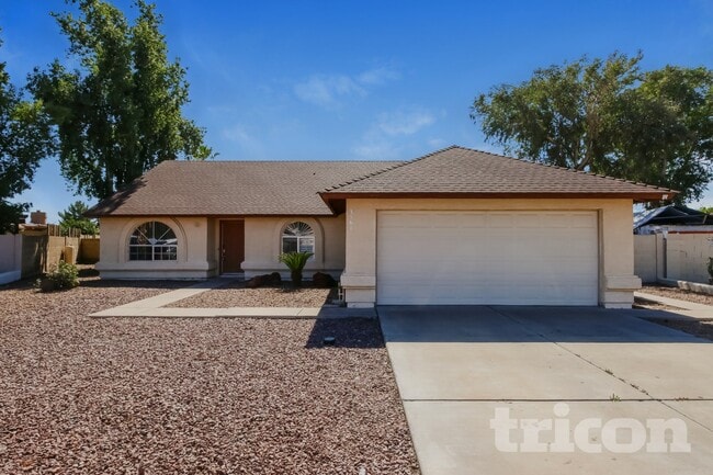 property at 3561 E Sequoia Dr