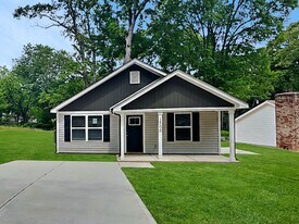 1506 Collinston Dr in Gastonia, NC - Building Photo