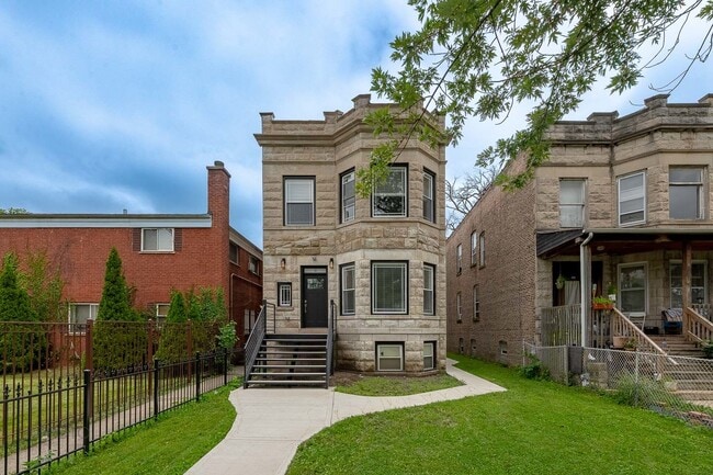 property at 35 N Mayfield Ave