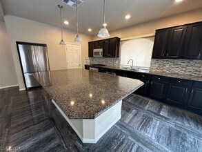 6064 Lambert Bridge Ave in Las Vegas, NV - Building Photo - Building Photo