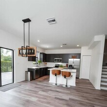 4610 Shire Ln in Davie, FL - Building Photo - Building Photo