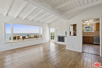 22607 Pacific Coast Hwy in Malibu, CA - Building Photo - Building Photo