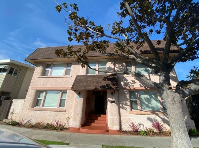 1059 in Long Beach, CA - Foto de edificio - Building Photo
