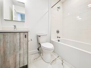 97 Bennington St, Unit #303 in Boston, MA - Building Photo - Building Photo