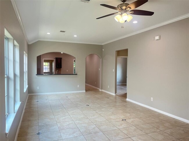 property at 6430 Skyview Dr